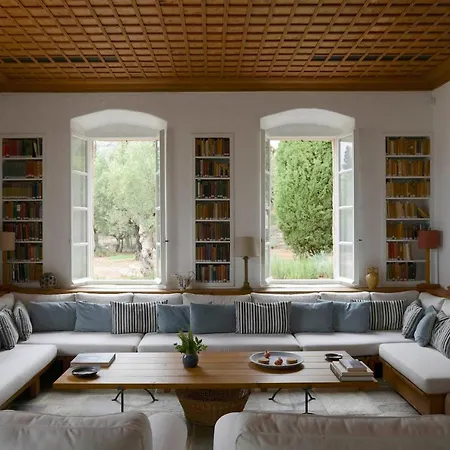 Villa The Patrick & Joan Leigh Fermor House *