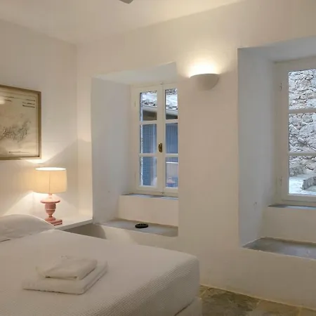 别墅 The Patrick & Joan Leigh Fermor House 卡德哈米利