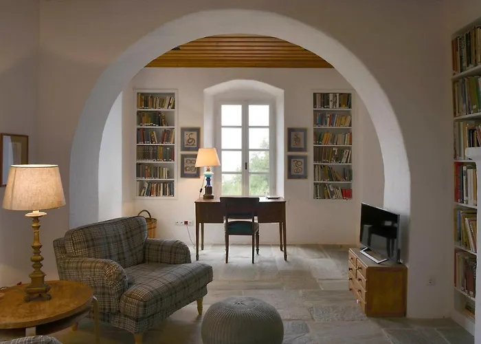 The Patrick & Joan Leigh Fermor House Кардамили