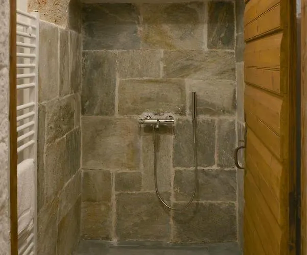 Вилла The Patrick & Joan Leigh Fermor House