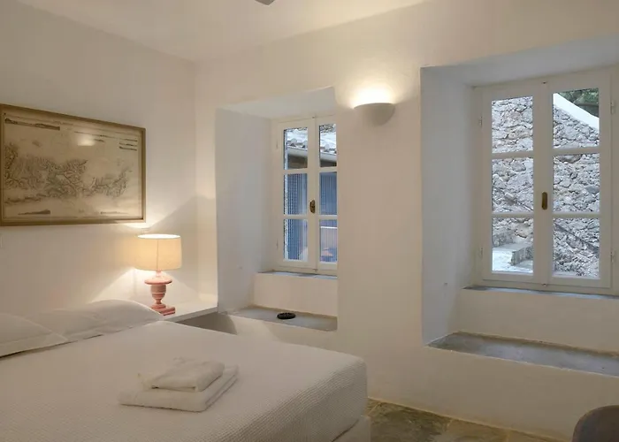 Вилла The Patrick & Joan Leigh Fermor House Кардамили